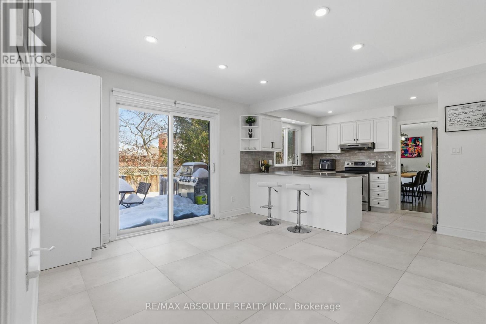 13 Weatherwood Crescent, Ottawa, Ontario  K2E 7C5 - Photo 20 - X12827684