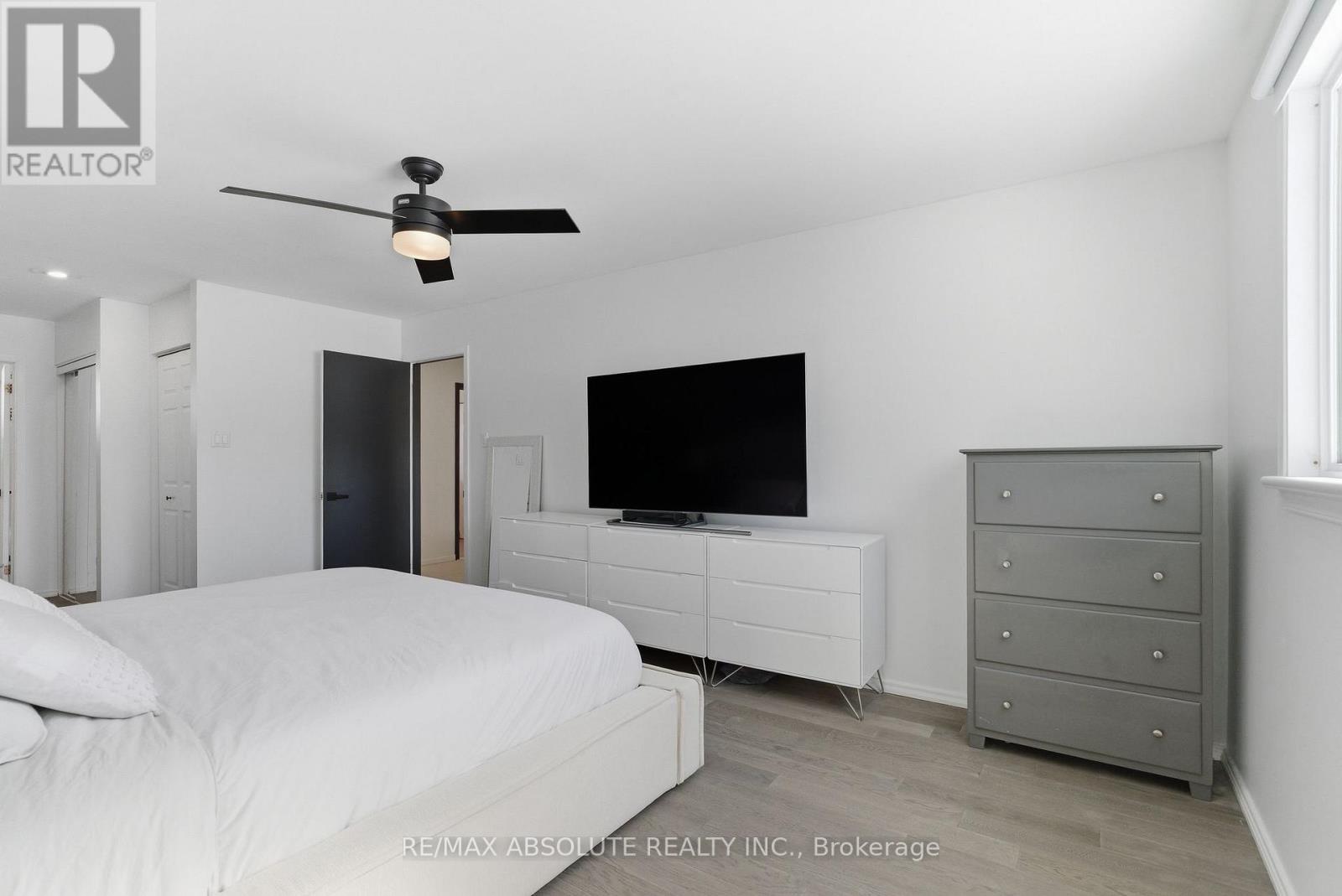 13 Weatherwood Crescent, Ottawa, Ontario  K2E 7C5 - Photo 30 - X12827684