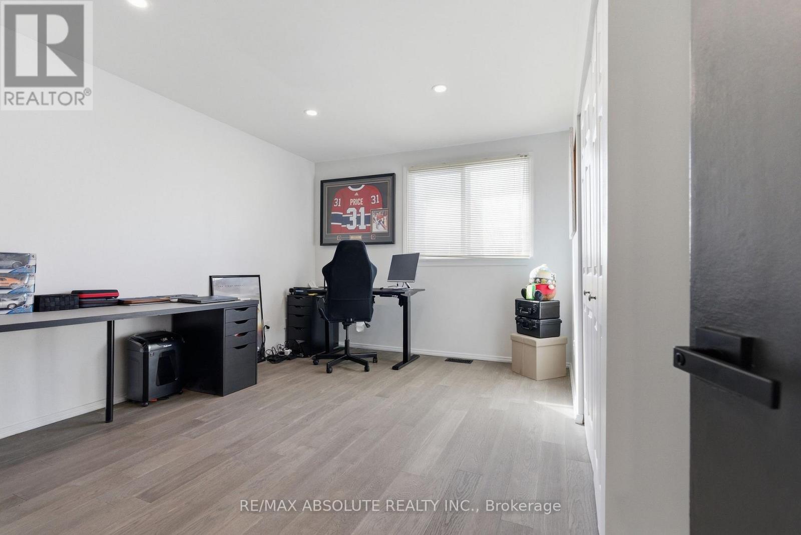 13 Weatherwood Crescent, Ottawa, Ontario  K2E 7C5 - Photo 36 - X12827684