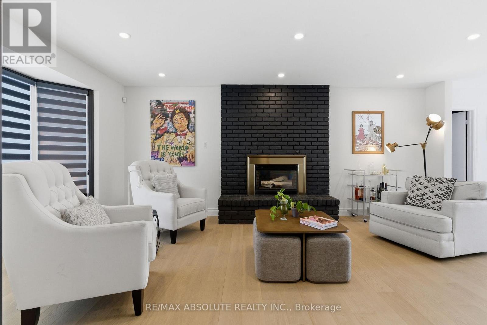 13 Weatherwood Crescent, Ottawa, Ontario  K2E 7C5 - Photo 5 - X12827684