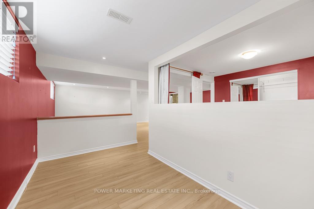 192 Felicity Crescent, Ottawa, Ontario  K1W 0C2 - Photo 29 - X12827686