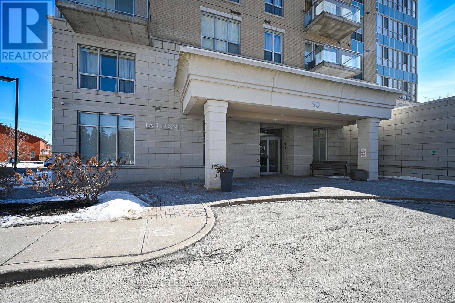 1906 - 90 Landry Street, Ottawa, Ontario K1L 0A9 - Photo 2 - X12827766