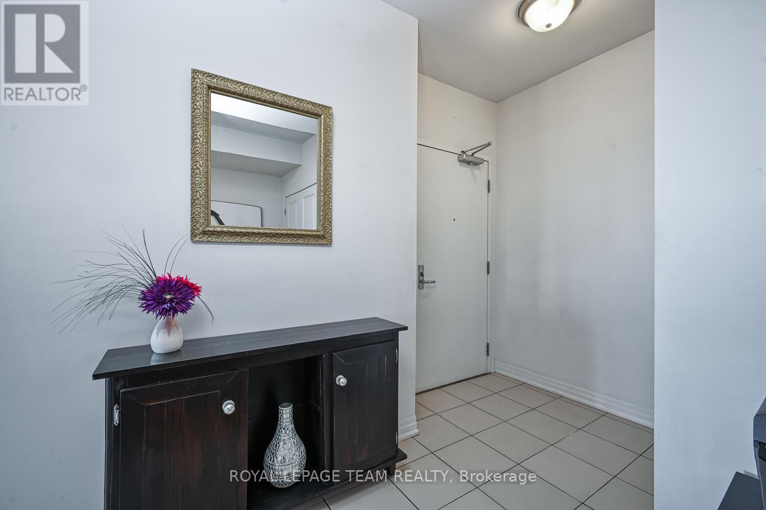 1906 - 90 Landry Street, Ottawa, Ontario K1L 0A9 - Photo 5 - X12827766