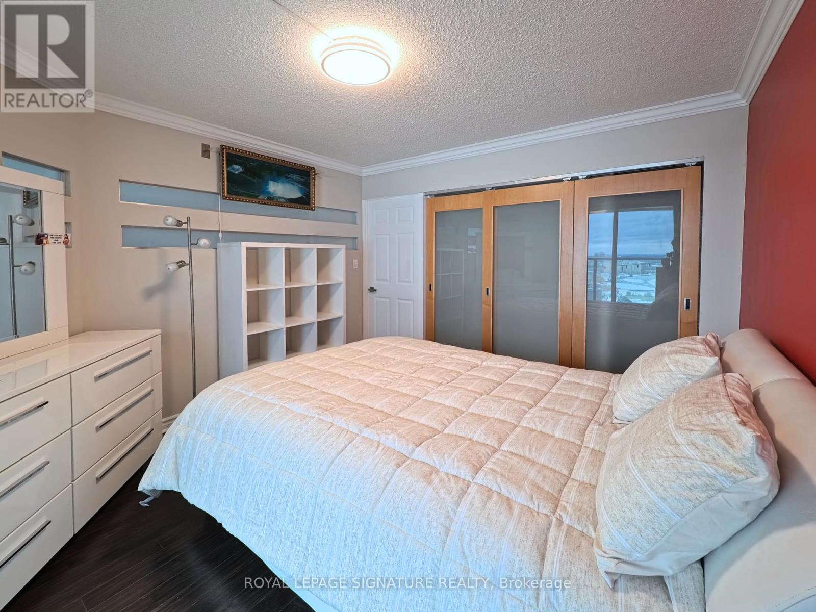 2511 - 77 Harbour Square, Toronto, Ontario  M5J 2S2 - Photo 8 - C12826364