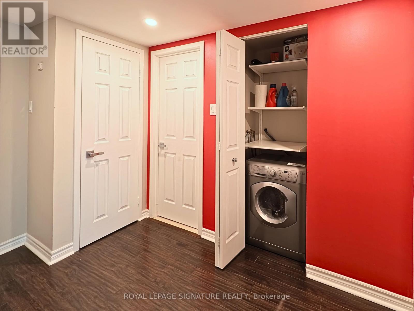 2511 - 77 Harbour Square, Toronto, Ontario  M5J 2S2 - Photo 9 - C12826364