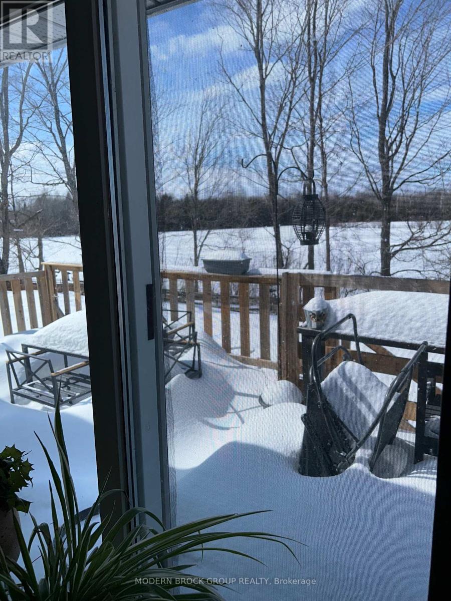 320 Leacock Road, Elizabethtown-Kitley, Ontario  K0G 1G0 - Photo 3 - X12827750