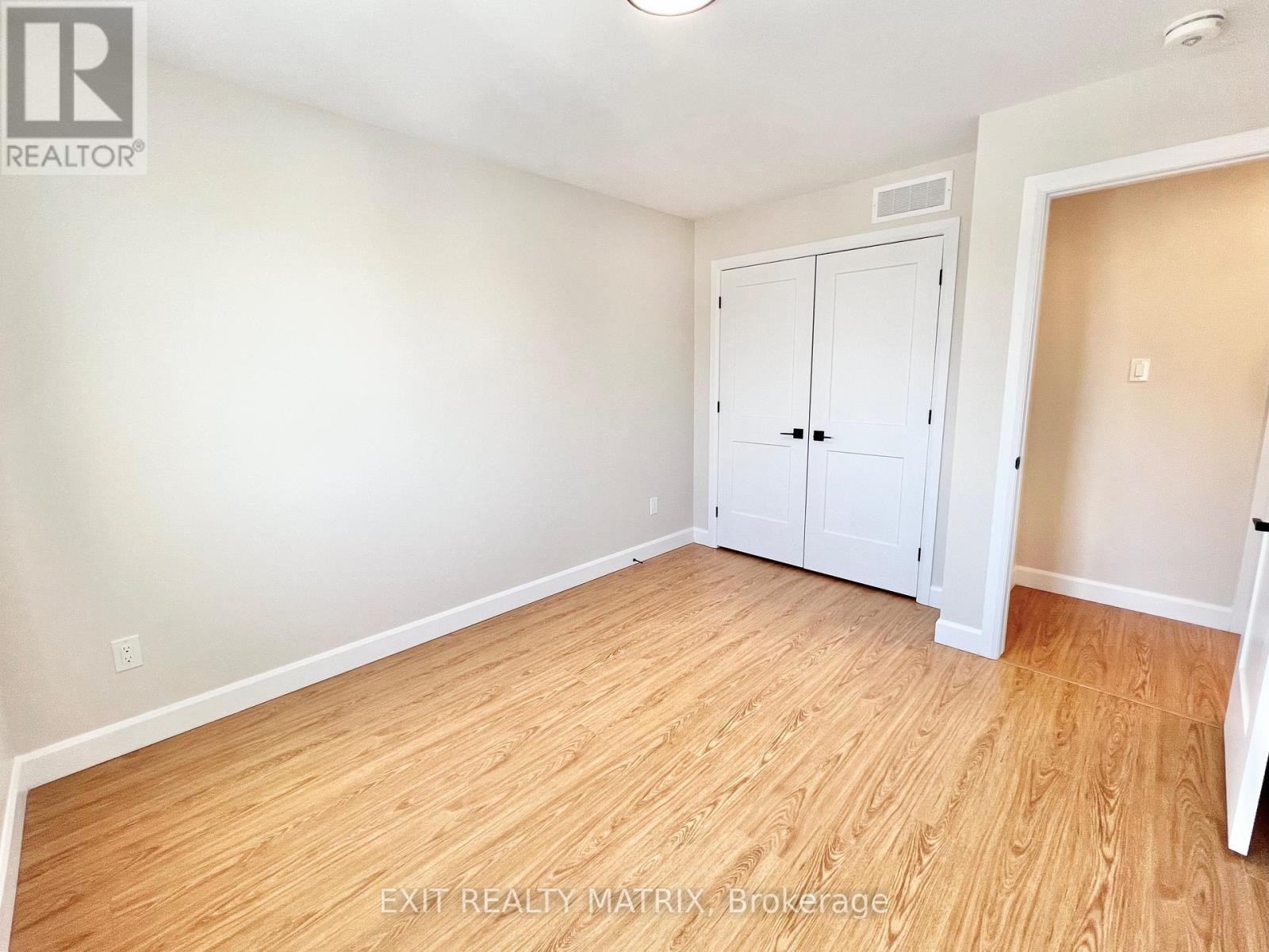 141 Centenaire Street, Russell, Ontario K0A 1W0 - Photo 14 - X12827796