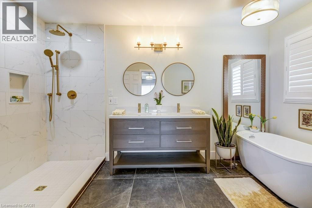 132 Eringate Drive, Stoney Creek, Ontario  L8J 3Y8 - Photo 32 - 40808279