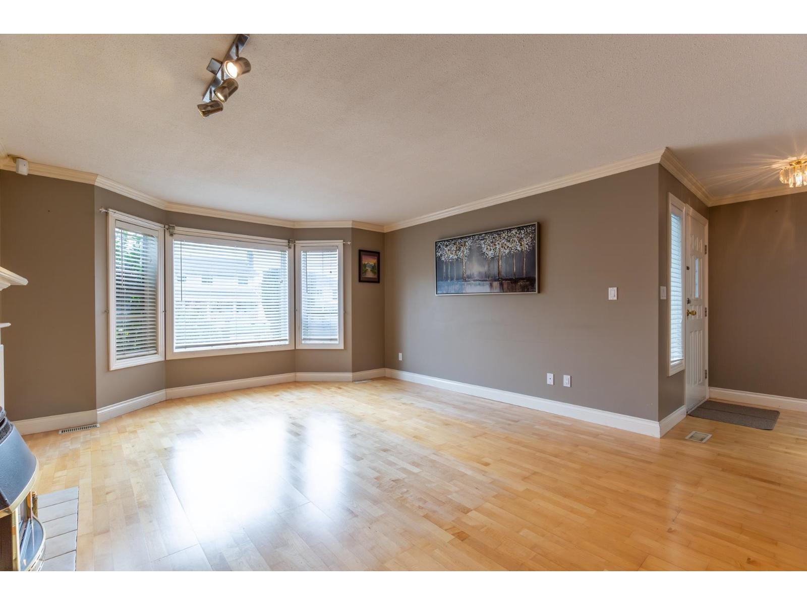 34813 Chantrell Place, Abbotsford, British Columbia  V3G 1G5 - Photo 8 - R3094138