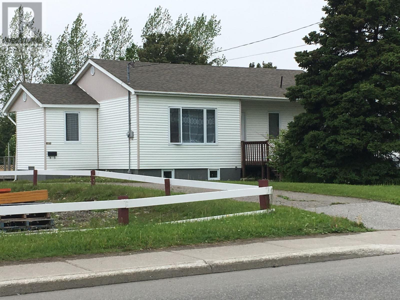 121 Queen Street, STEPHENVILLE, Newfoundland & Labrador