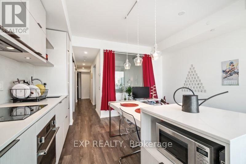 2003 - 197 Yonge Street, Toronto, Ontario  M5B 1M4 - Photo 12 - C12827770