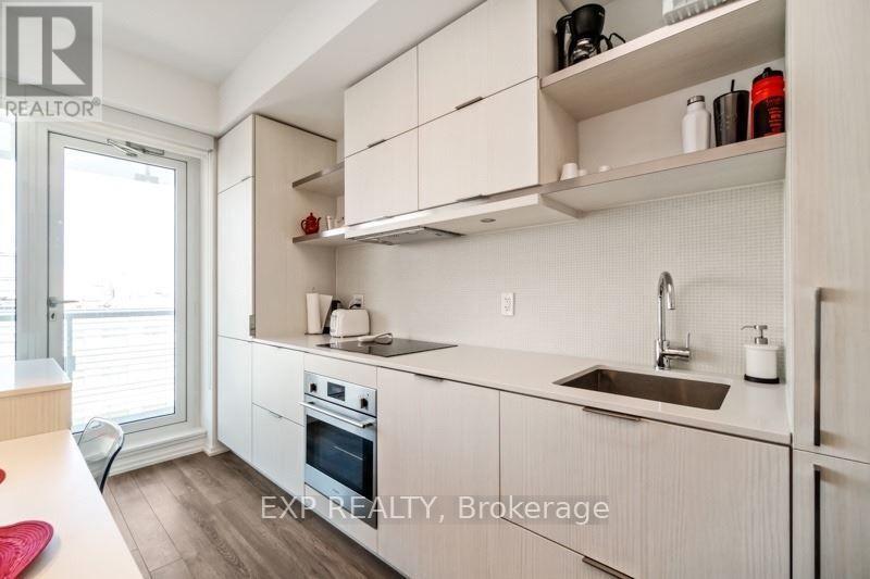 2003 - 197 Yonge Street, Toronto, Ontario  M5B 1M4 - Photo 14 - C12827770