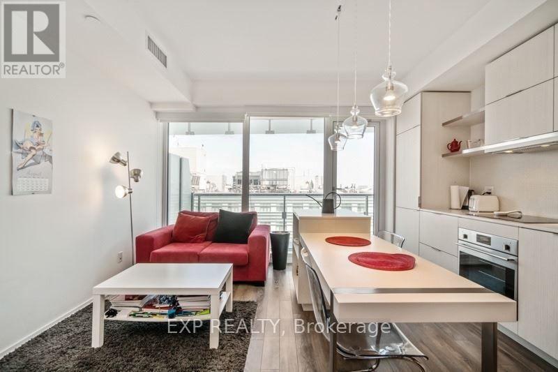 2003 - 197 Yonge Street, Toronto, Ontario  M5B 1M4 - Photo 9 - C12827770