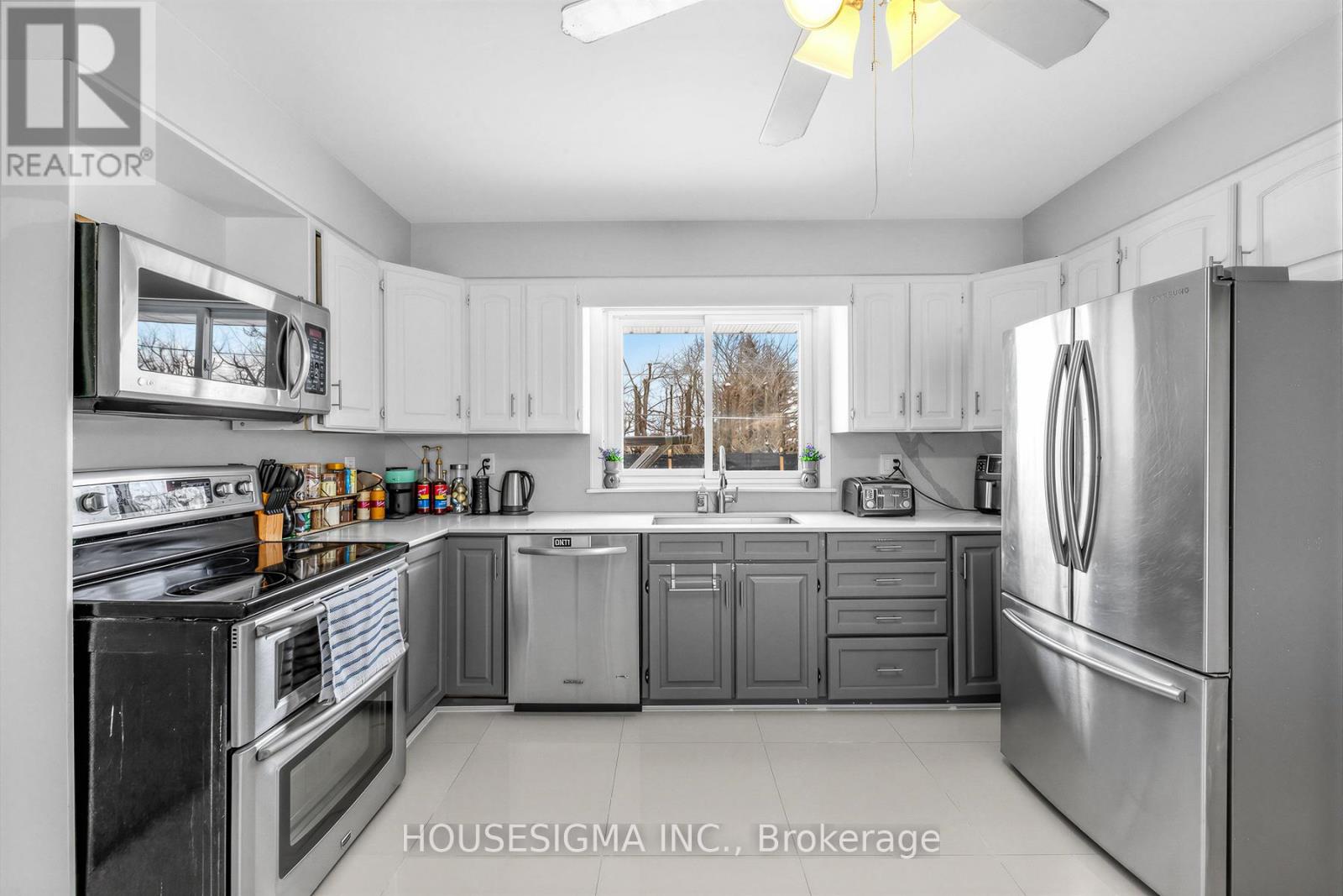 691 Fernhill Boulevard, Oshawa, Ontario  L1J 5K2 - Photo 14 - E12827690