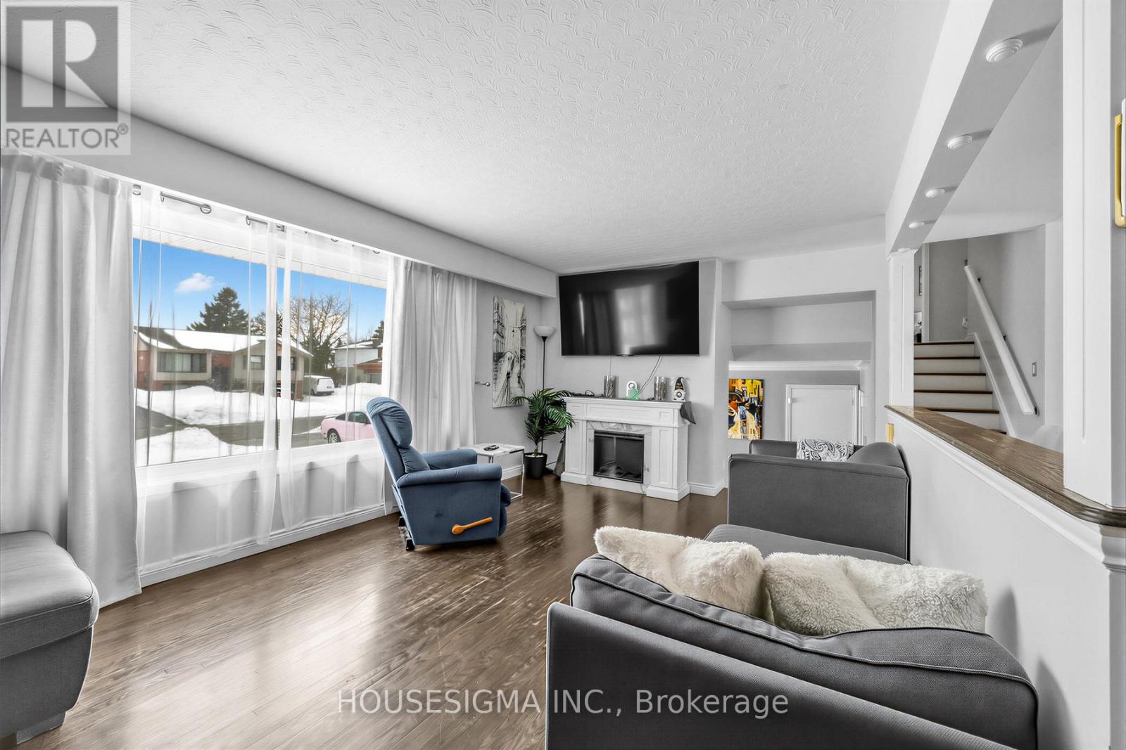 691 Fernhill Boulevard, Oshawa, Ontario  L1J 5K2 - Photo 8 - E12827690