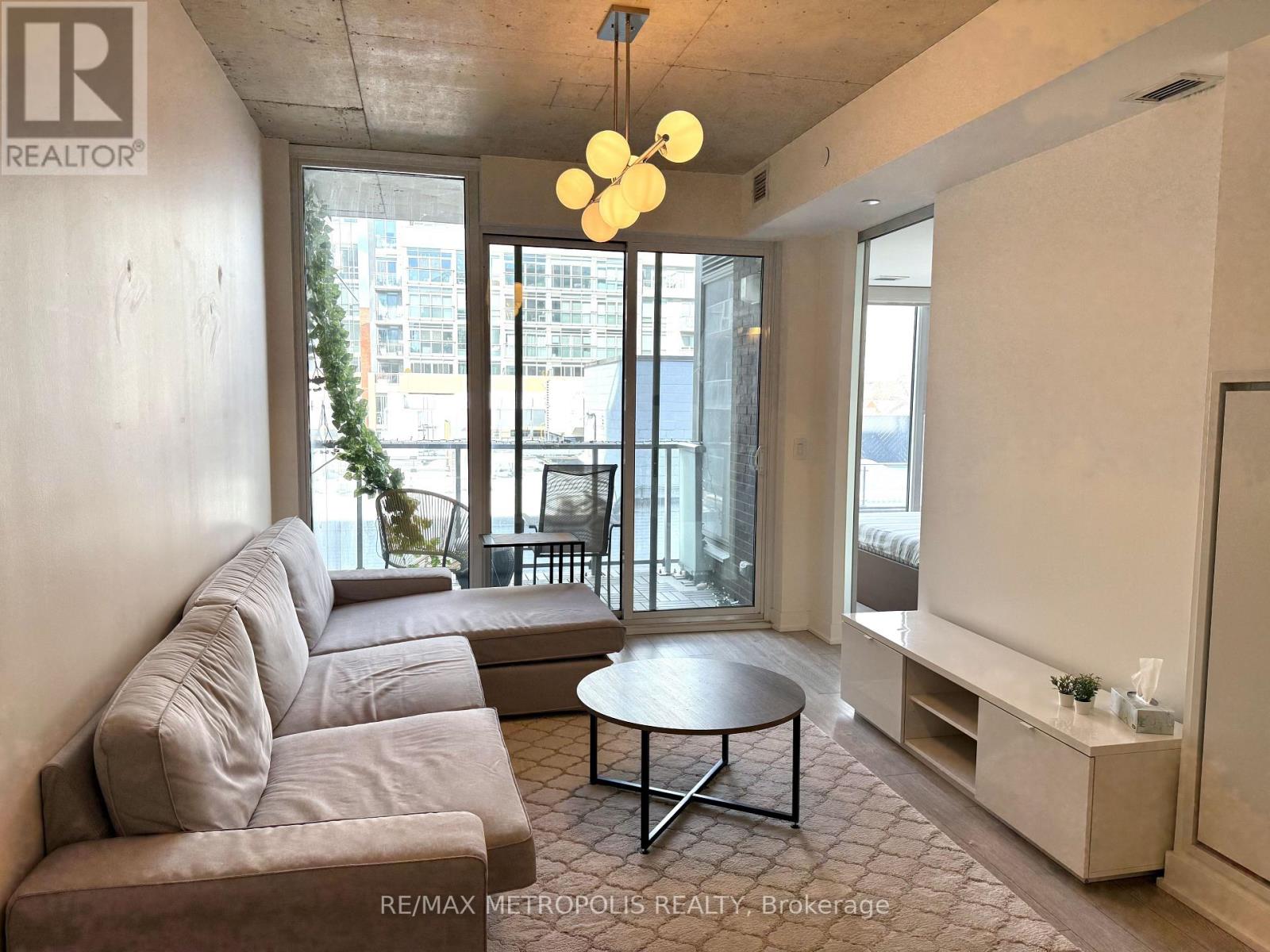 520 - 30 Baseball Place, Toronto (South Riverdale), Ontario  M4M 0E8 - Photo 2 - E12827722