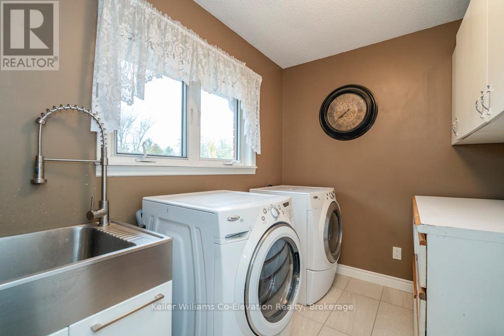 4060 10th Side Road, Bradford West Gwillimbury, Ontario  L3Z 3V2 - Photo 20 - N12773140