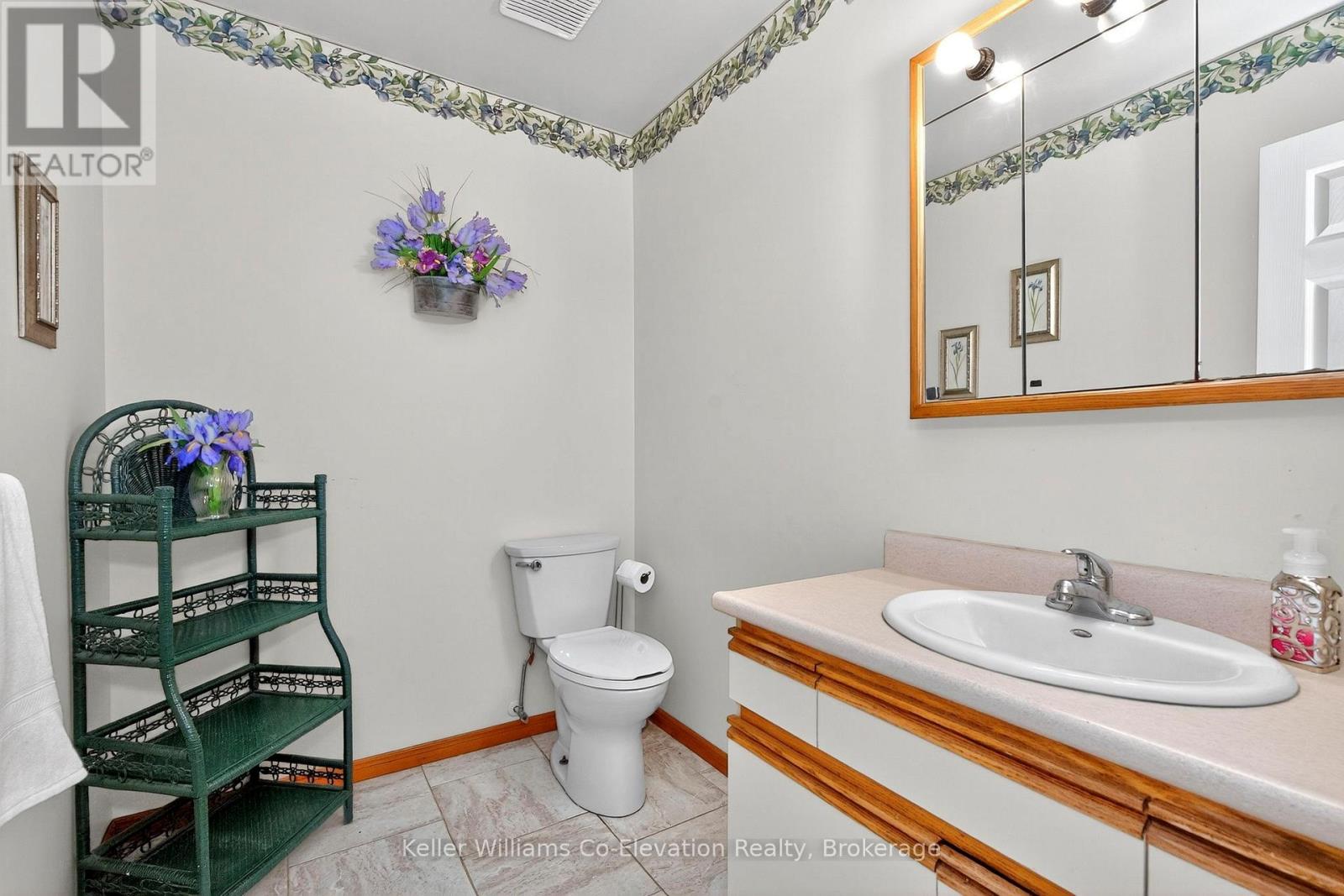 924 6 County Road S, Tiny, Ontario  L0L 2T0 - Photo 11 - S12601990