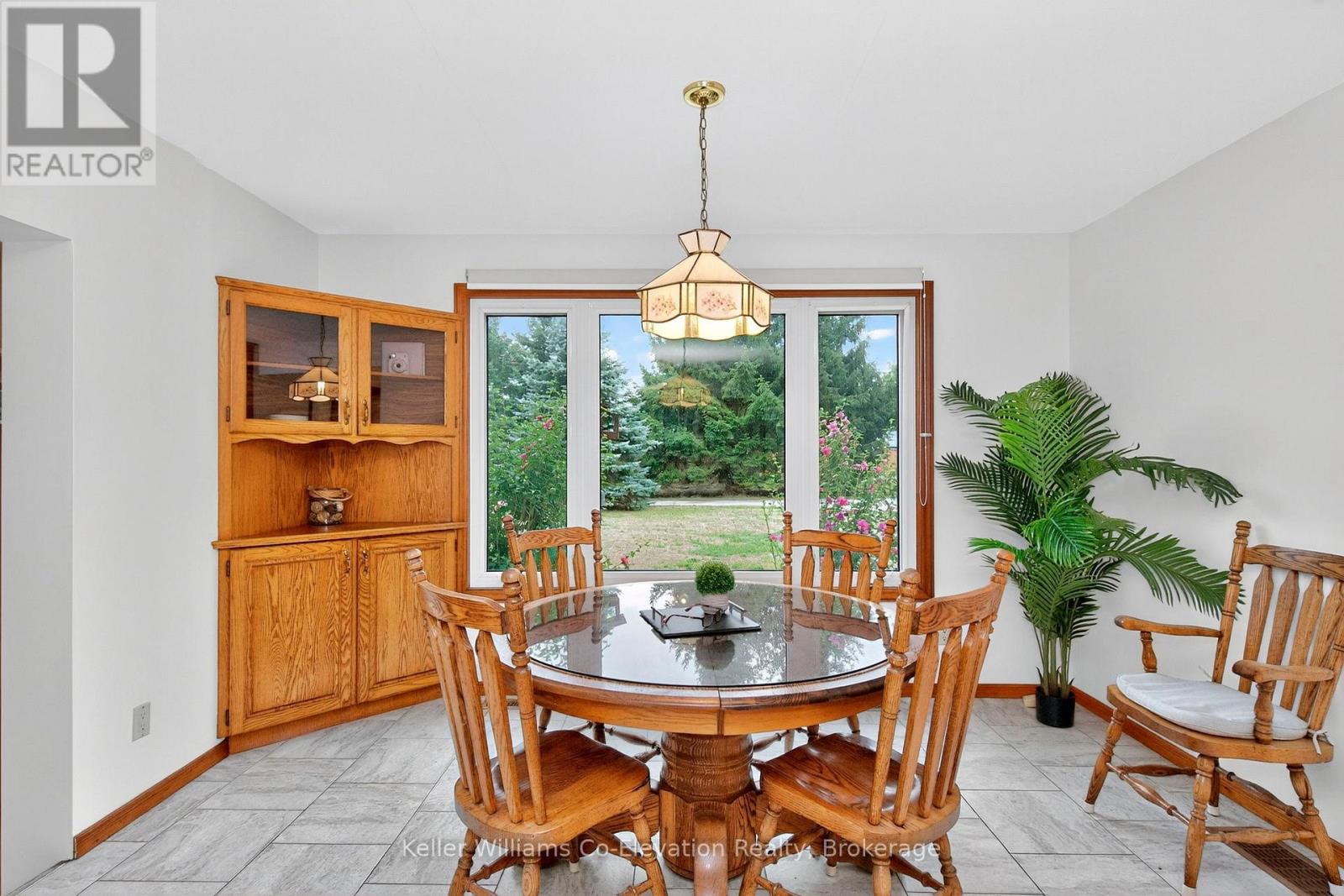 924 6 County Road S, Tiny, Ontario  L0L 2T0 - Photo 6 - S12601990