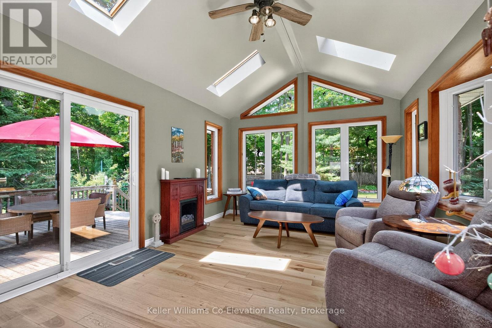 16 Mundy Avenue, Tiny, Ontario  L9M 0B5 - Photo 8 - S12638718