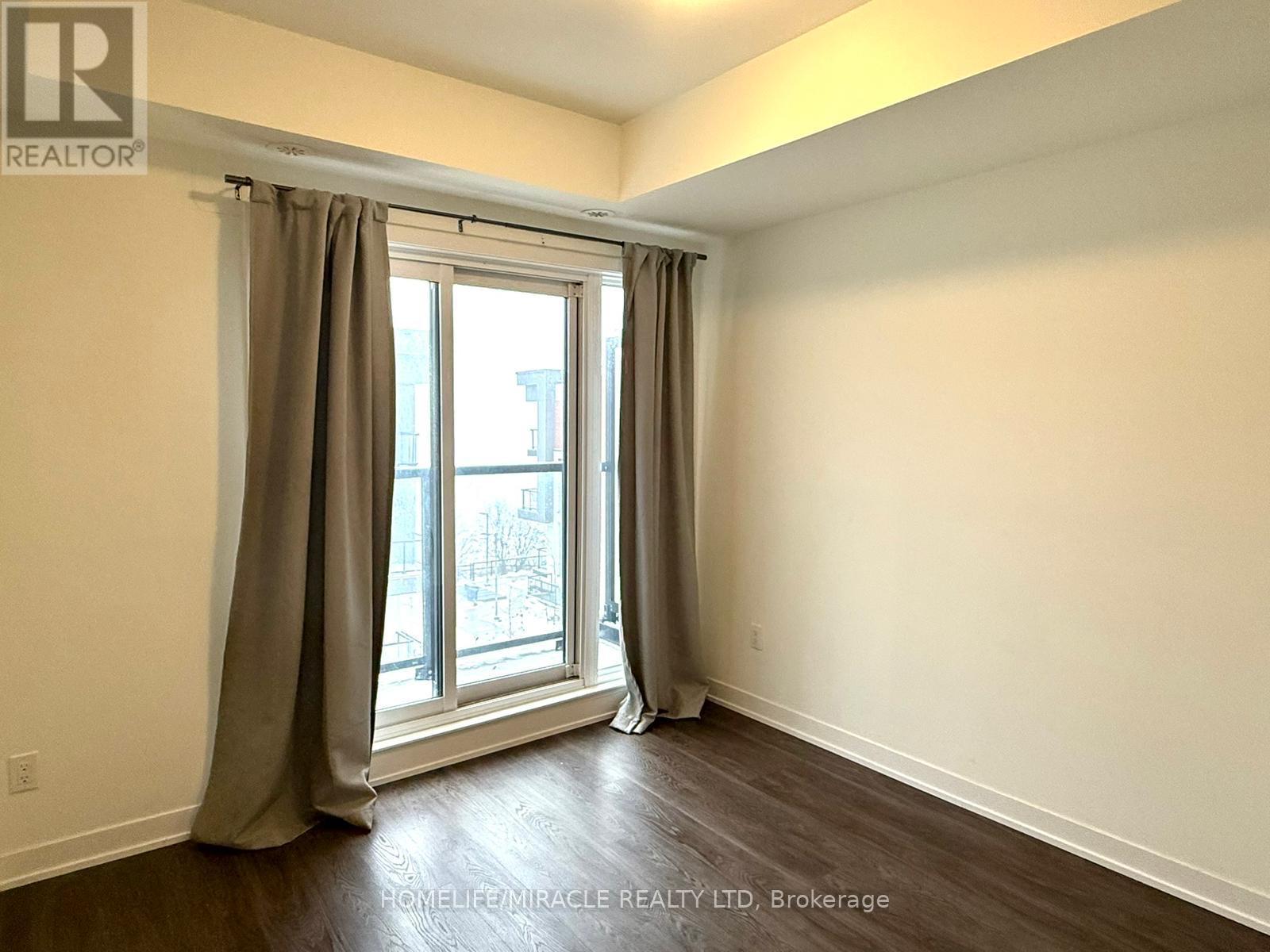 924 - 2 Steckley House Lane, Richmond Hill, Ontario  L4S 0N4 - Photo 8 - N12827636