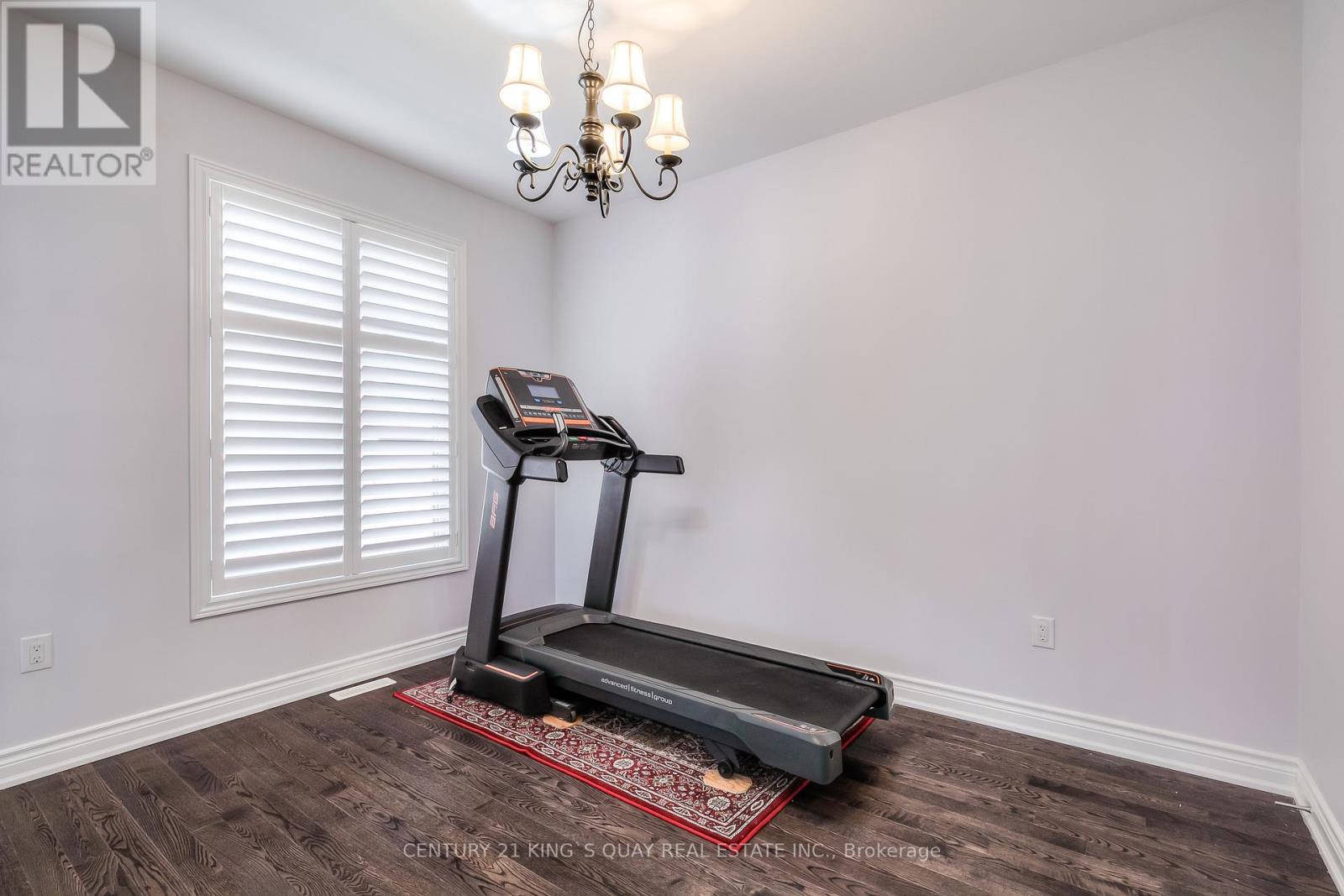 18 Manila Avenue, Markham, Ontario  L6C 0W1 - Photo 10 - N12827808