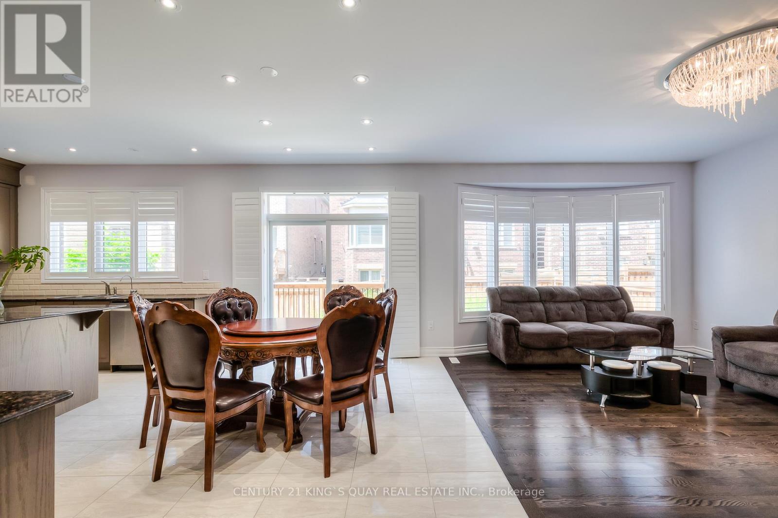 18 Manila Avenue, Markham, Ontario  L6C 0W1 - Photo 11 - N12827808