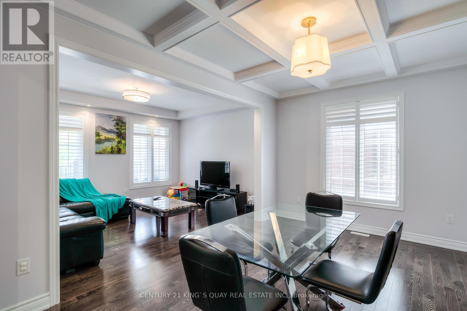 18 Manila Avenue, Markham, Ontario  L6C 0W1 - Photo 6 - N12827808