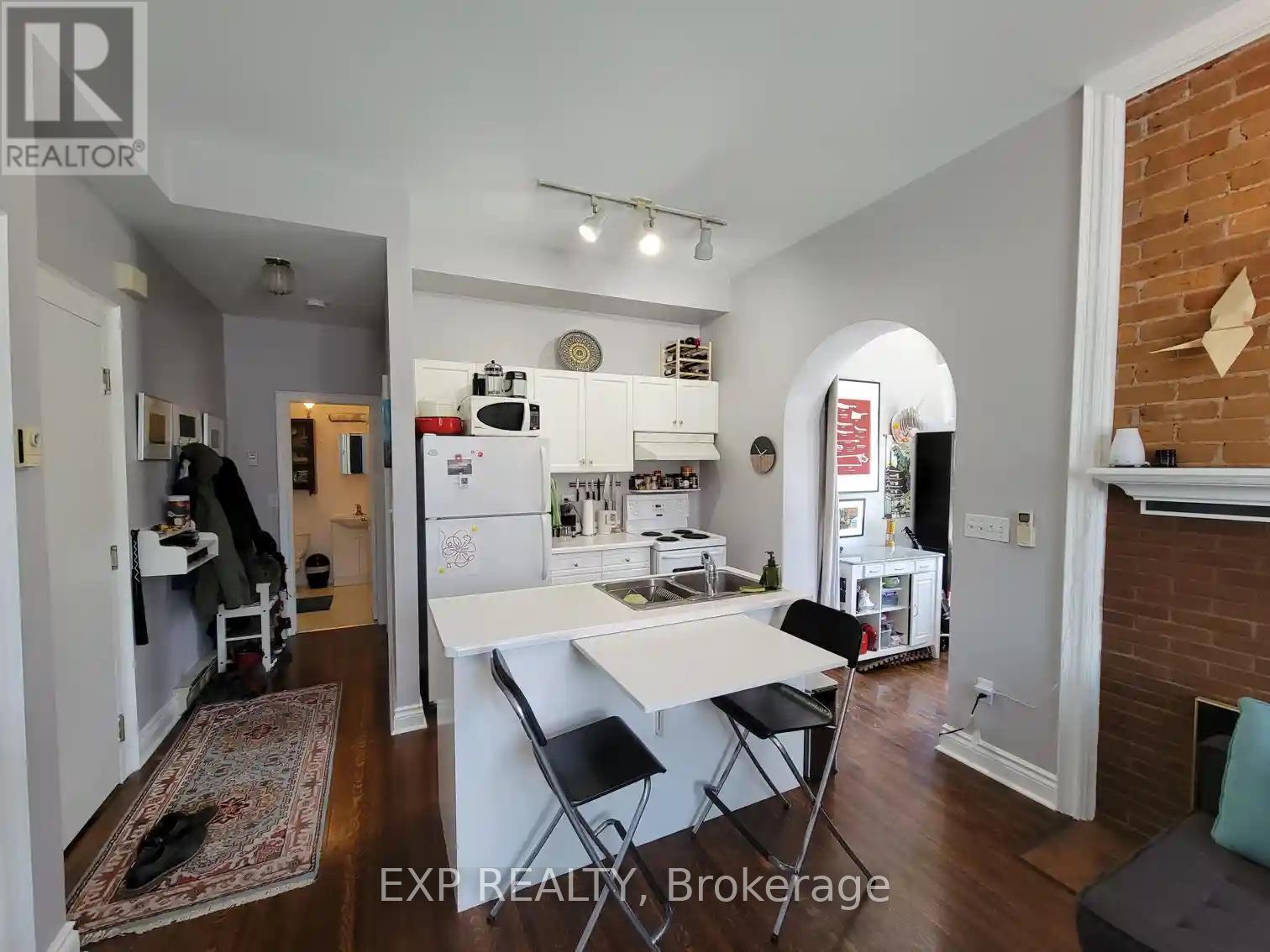 1 - 223 Evelyn Avenue, Toronto (High Park North), Ontario  M6P 2Z8 - Photo 6 - W12815256