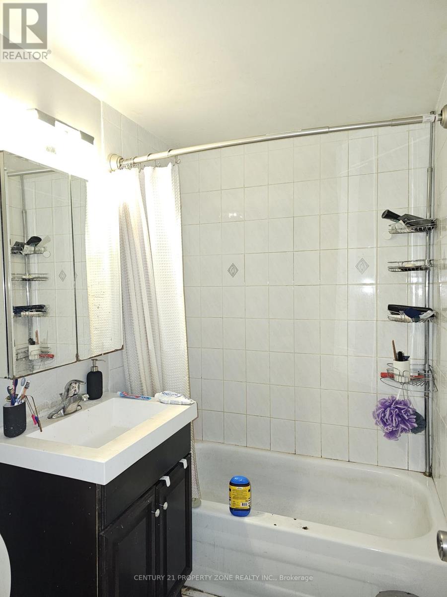 38 - 475 Bramalea Road, Brampton, Ontario  L6T 2X2 - Photo 14 - W12827626