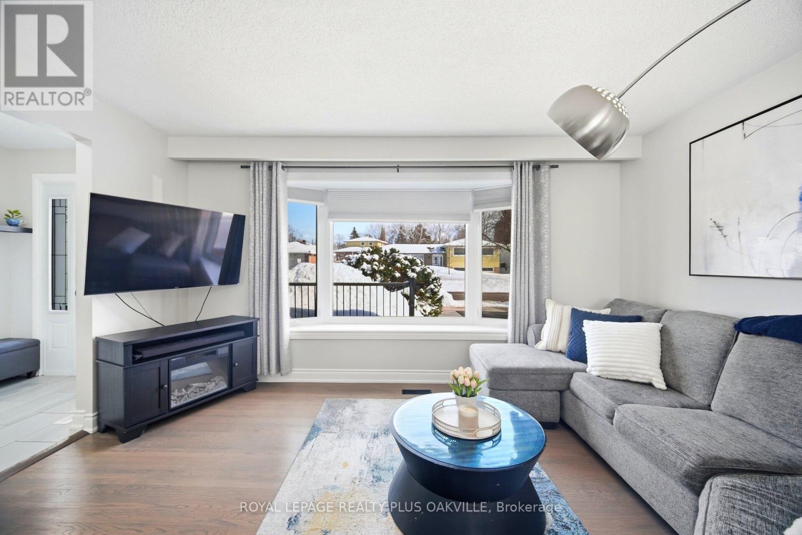 98 Rustic Crescent, Orangeville, Ontario  L9W 1S9 - Photo 10 - W12827644