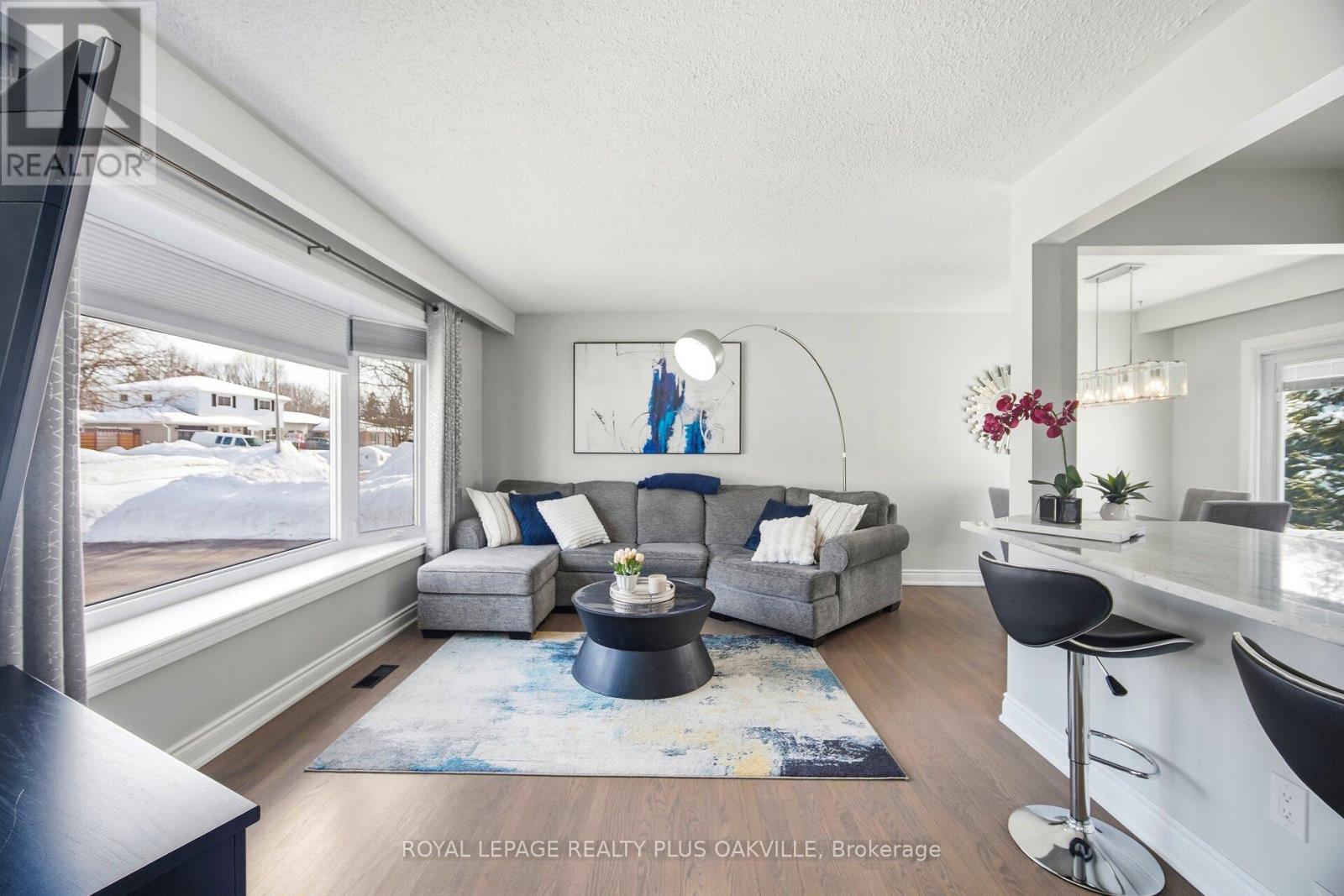 98 Rustic Crescent, Orangeville, Ontario  L9W 1S9 - Photo 11 - W12827644