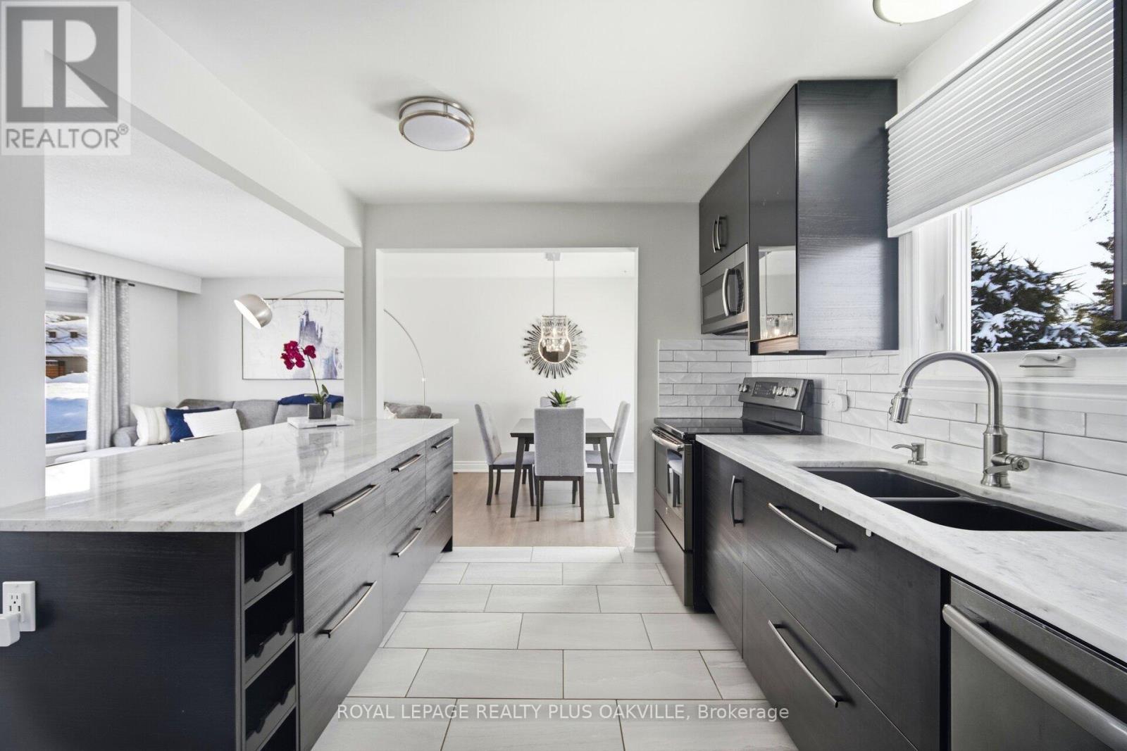 98 Rustic Crescent, Orangeville, Ontario  L9W 1S9 - Photo 16 - W12827644