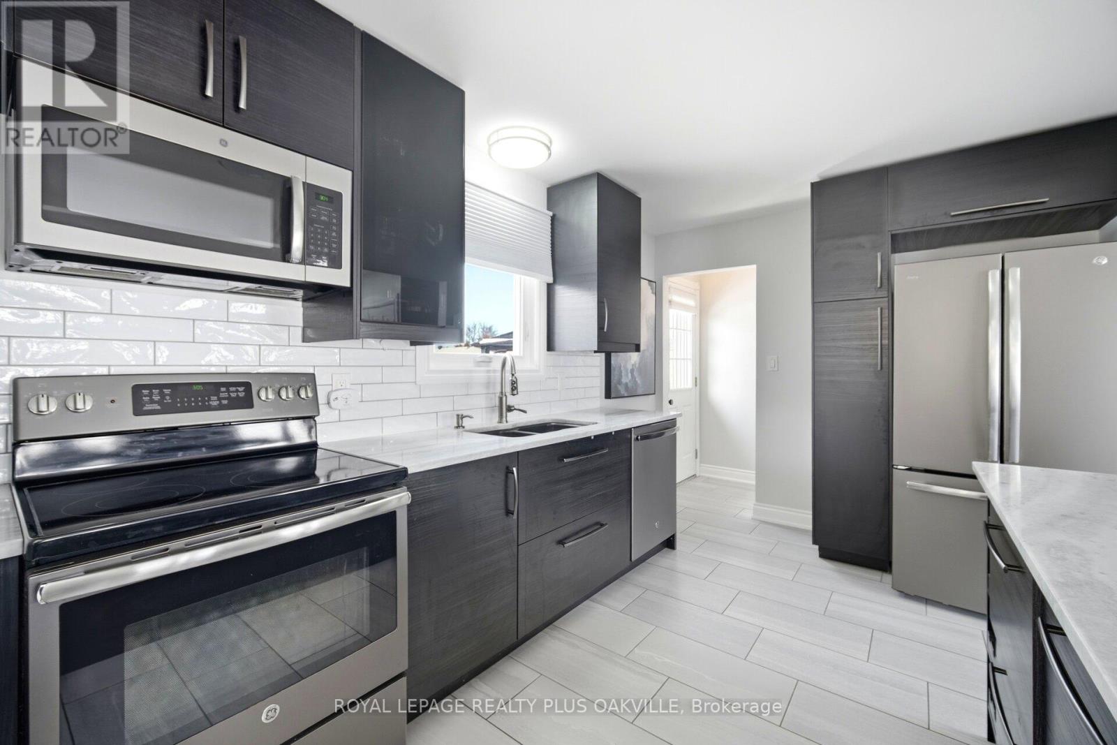 98 Rustic Crescent, Orangeville, Ontario  L9W 1S9 - Photo 19 - W12827644