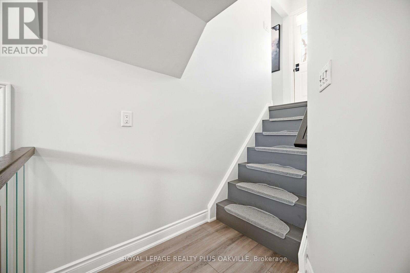 98 Rustic Crescent, Orangeville, Ontario  L9W 1S9 - Photo 31 - W12827644