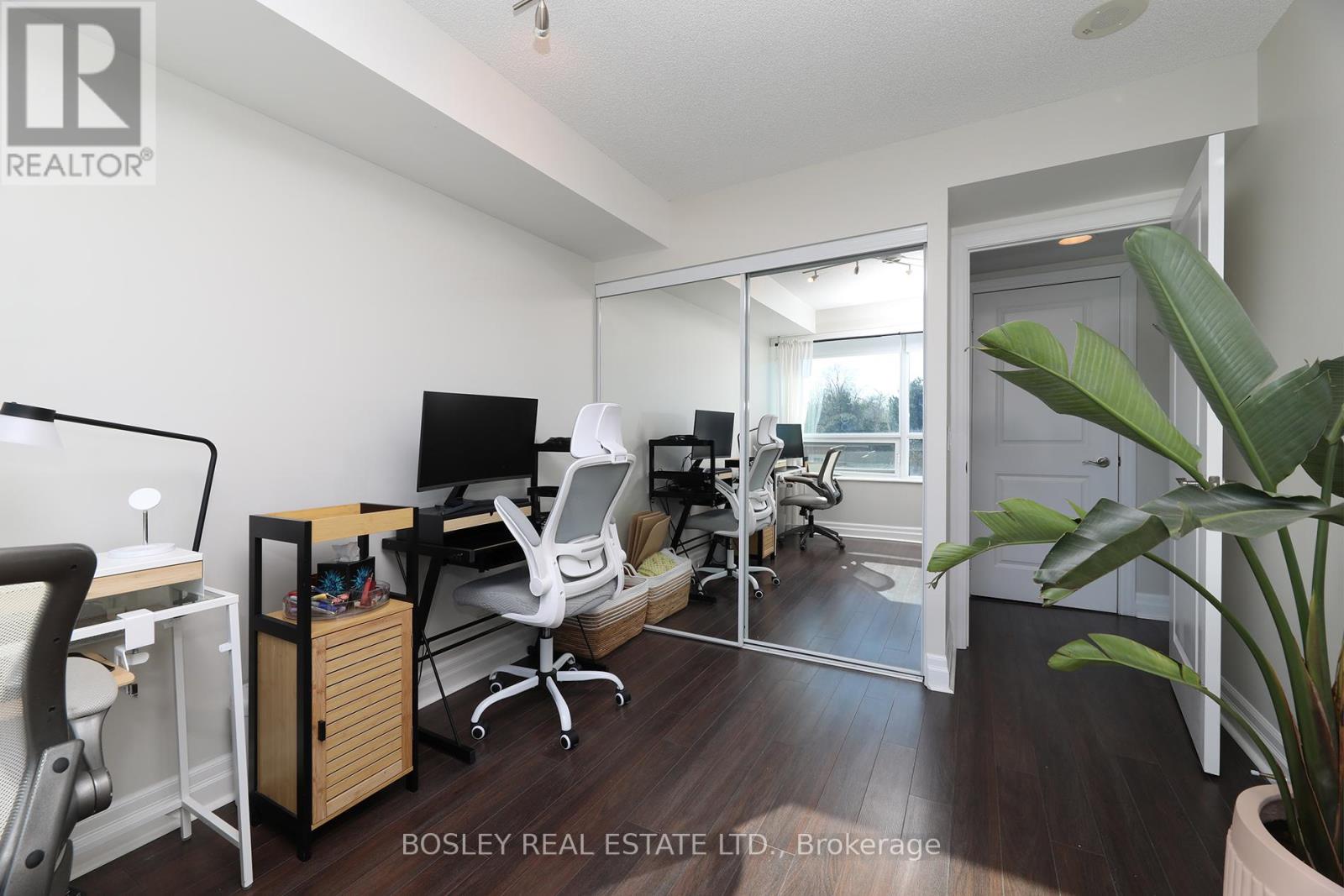 210 - 20 Gothic Avenue, Toronto, Ontario  M6P 1T5 - Photo 14 - W12827656