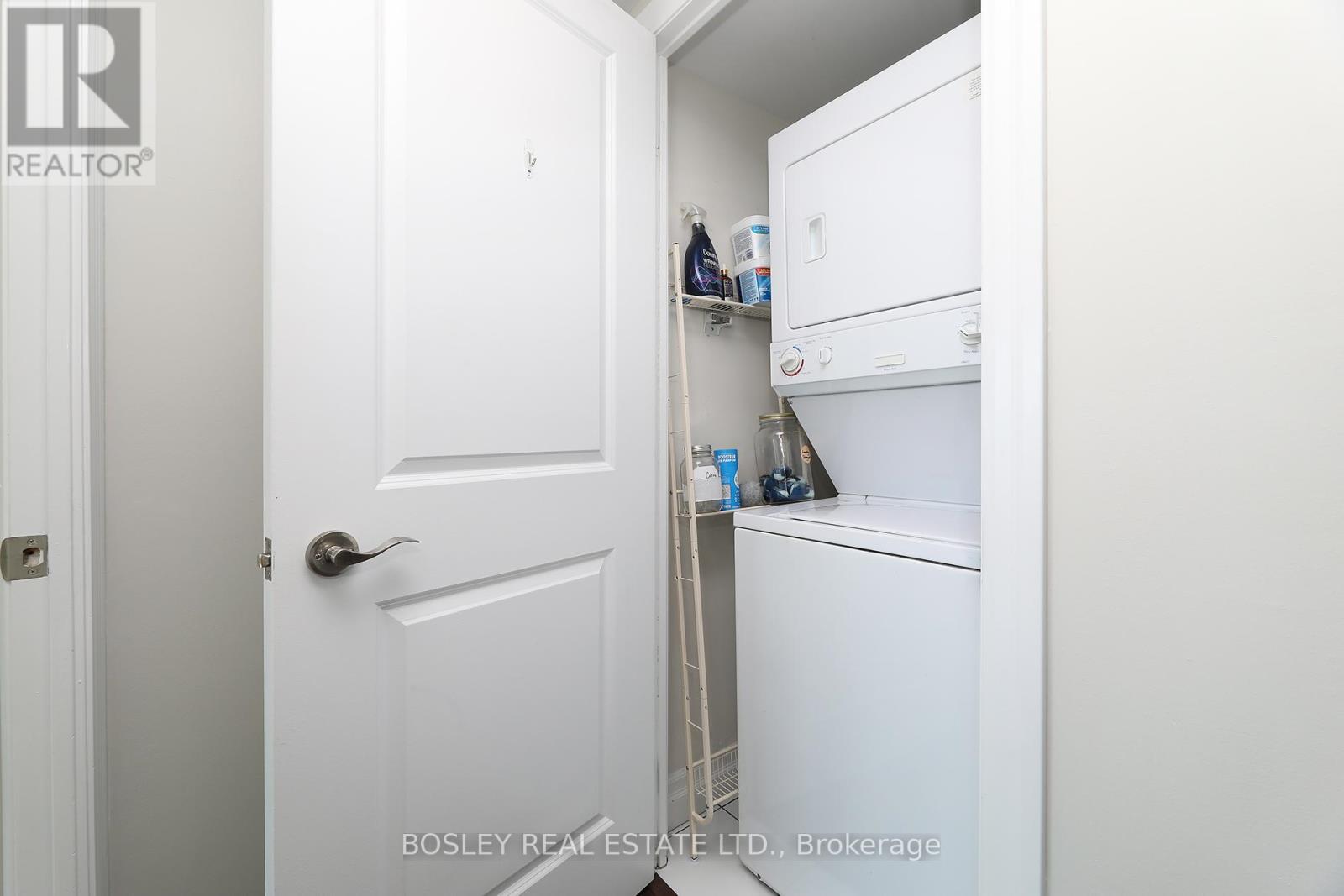 210 - 20 Gothic Avenue, Toronto, Ontario  M6P 1T5 - Photo 16 - W12827656