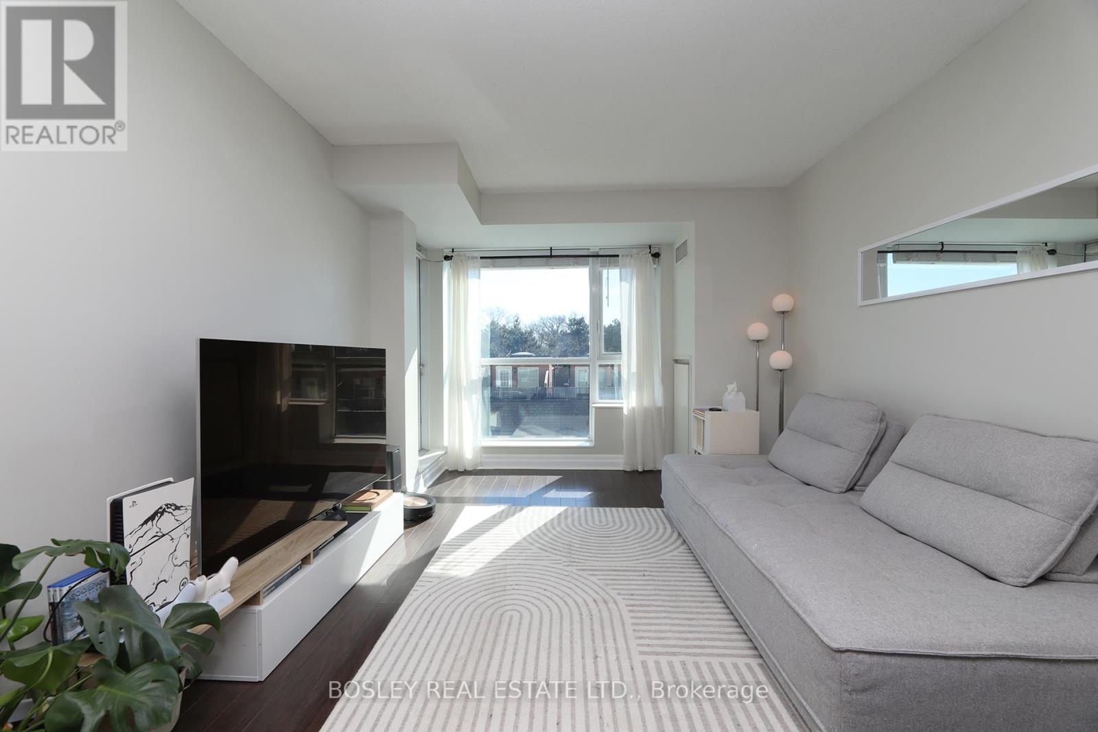 210 - 20 Gothic Avenue, Toronto, Ontario  M6P 1T5 - Photo 8 - W12827656