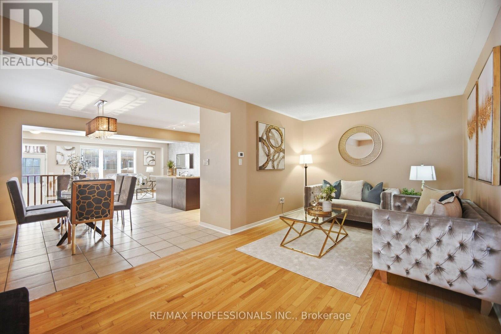 56 Lightcatcher Circle, Brampton, Ontario  L6P 3P5 - Photo 9 - W12827680