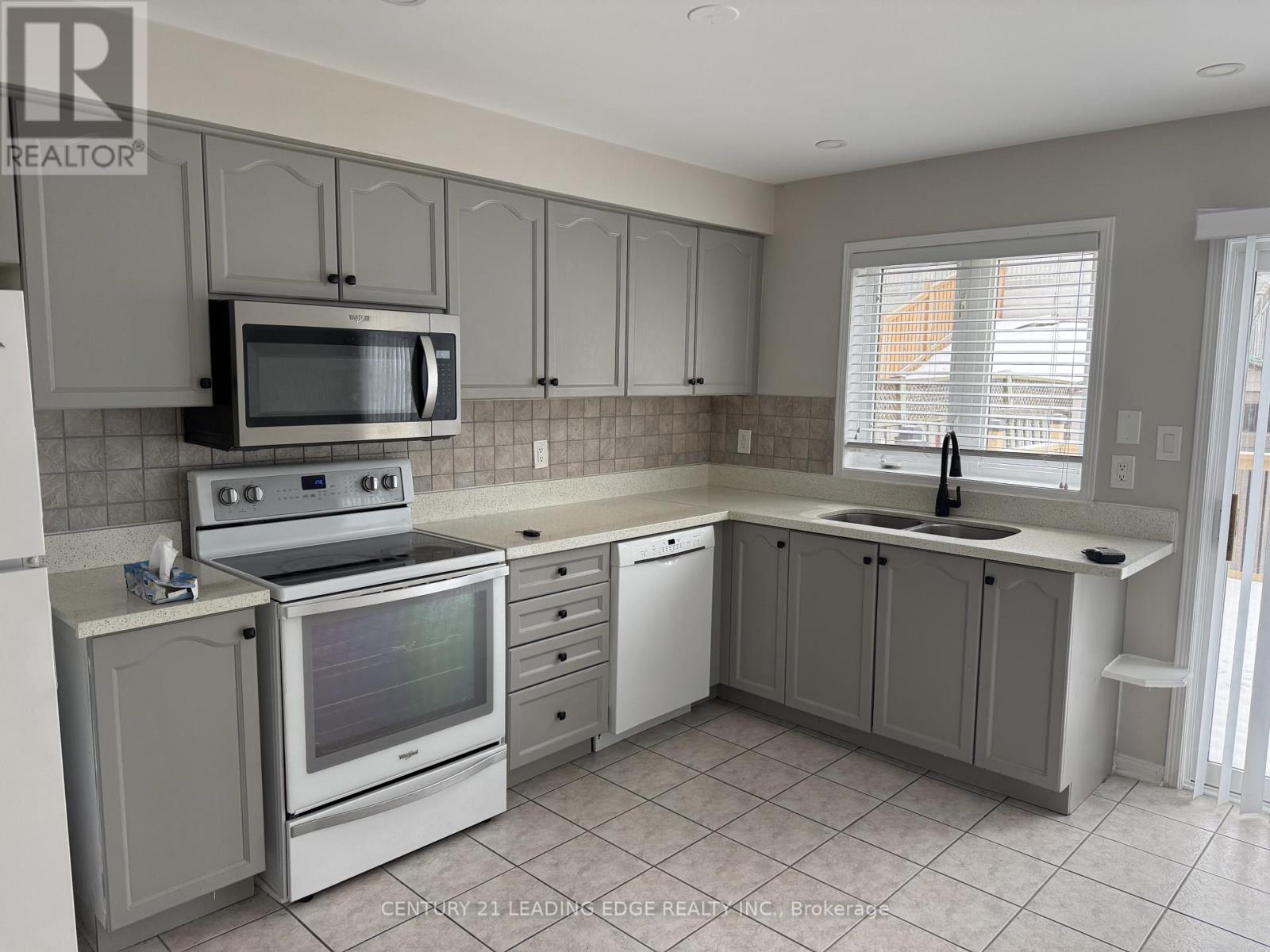 Main/upper - 7610 Black Walnut Trail, Mississauga, Ontario  L5N 8A7 - Photo 2 - W12827694