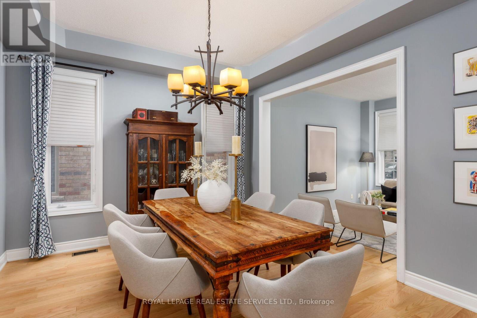 2299 Millstone Drive, Oakville, Ontario  L6M 0H1 - Photo 9 - W12827714