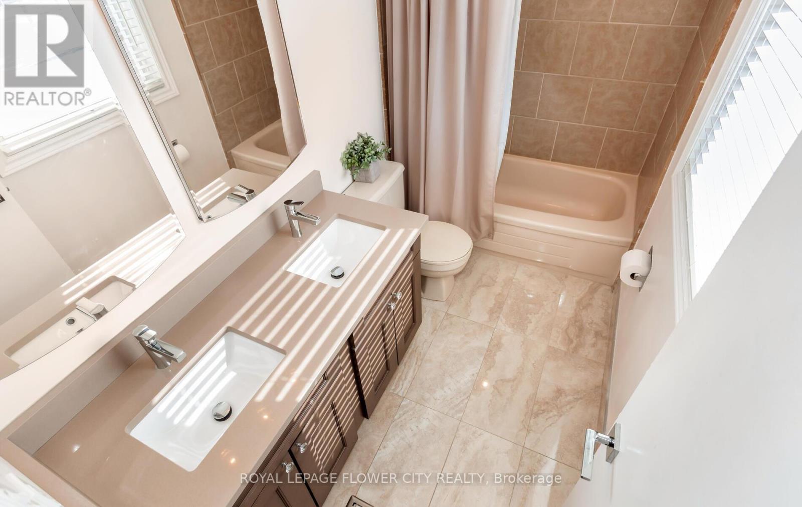 60 Newgreen Crescent, Brampton, Ontario  L6S 4Y5 - Photo 20 - W12827762