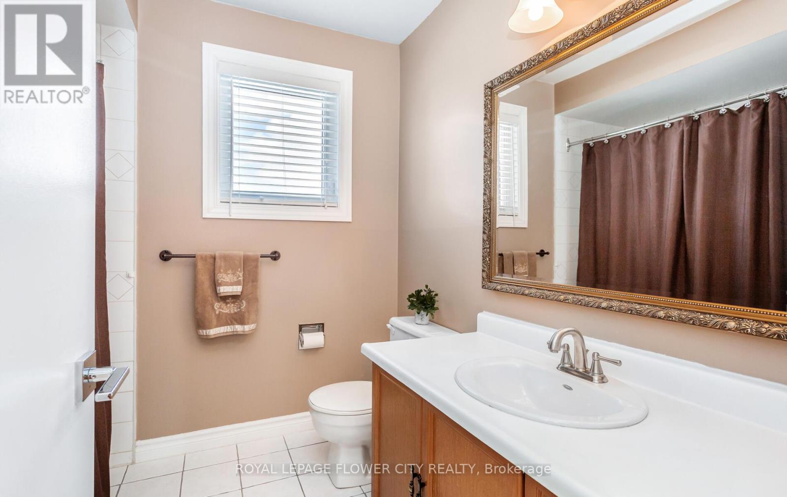 60 Newgreen Crescent, Brampton, Ontario  L6S 4Y5 - Photo 29 - W12827762