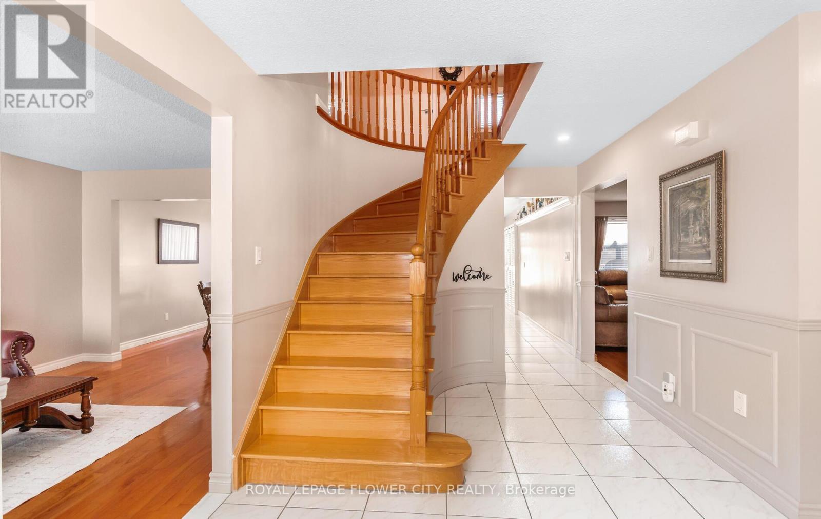 60 Newgreen Crescent, Brampton, Ontario  L6S 4Y5 - Photo 6 - W12827762