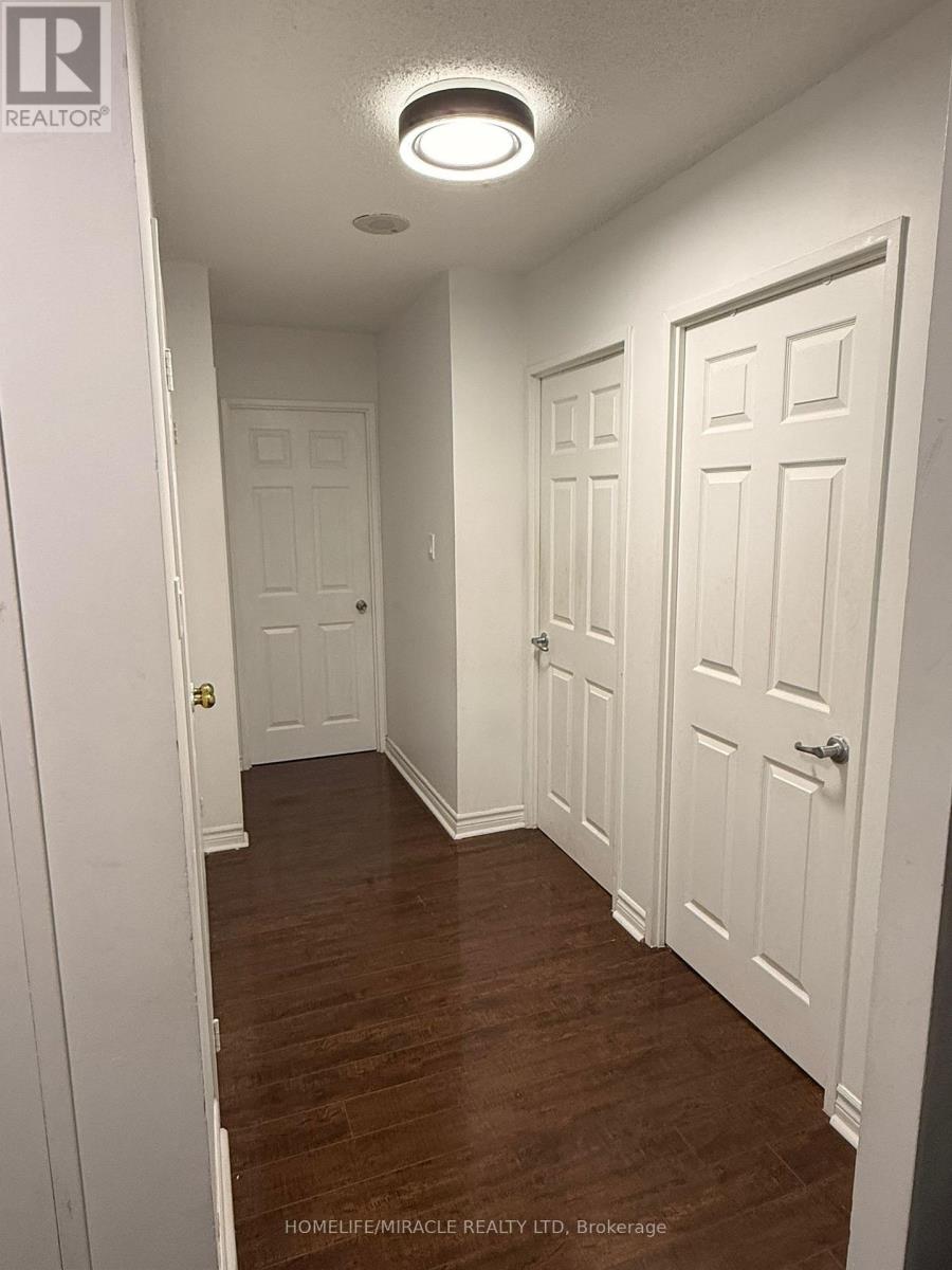 409 - 5 Lisa Street, Brampton, Ontario  L6T 4T4 - Photo 10 - W12827790