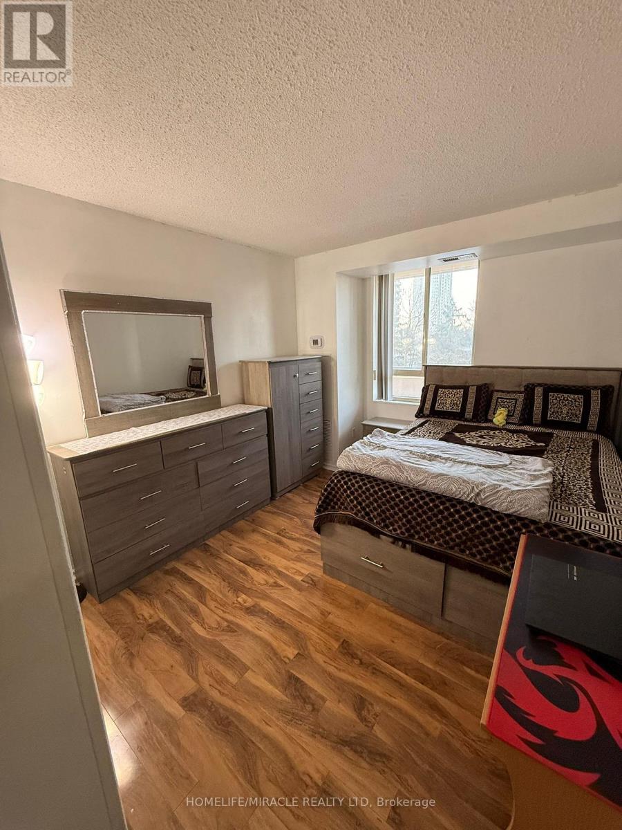 409 - 5 Lisa Street, Brampton, Ontario  L6T 4T4 - Photo 11 - W12827790