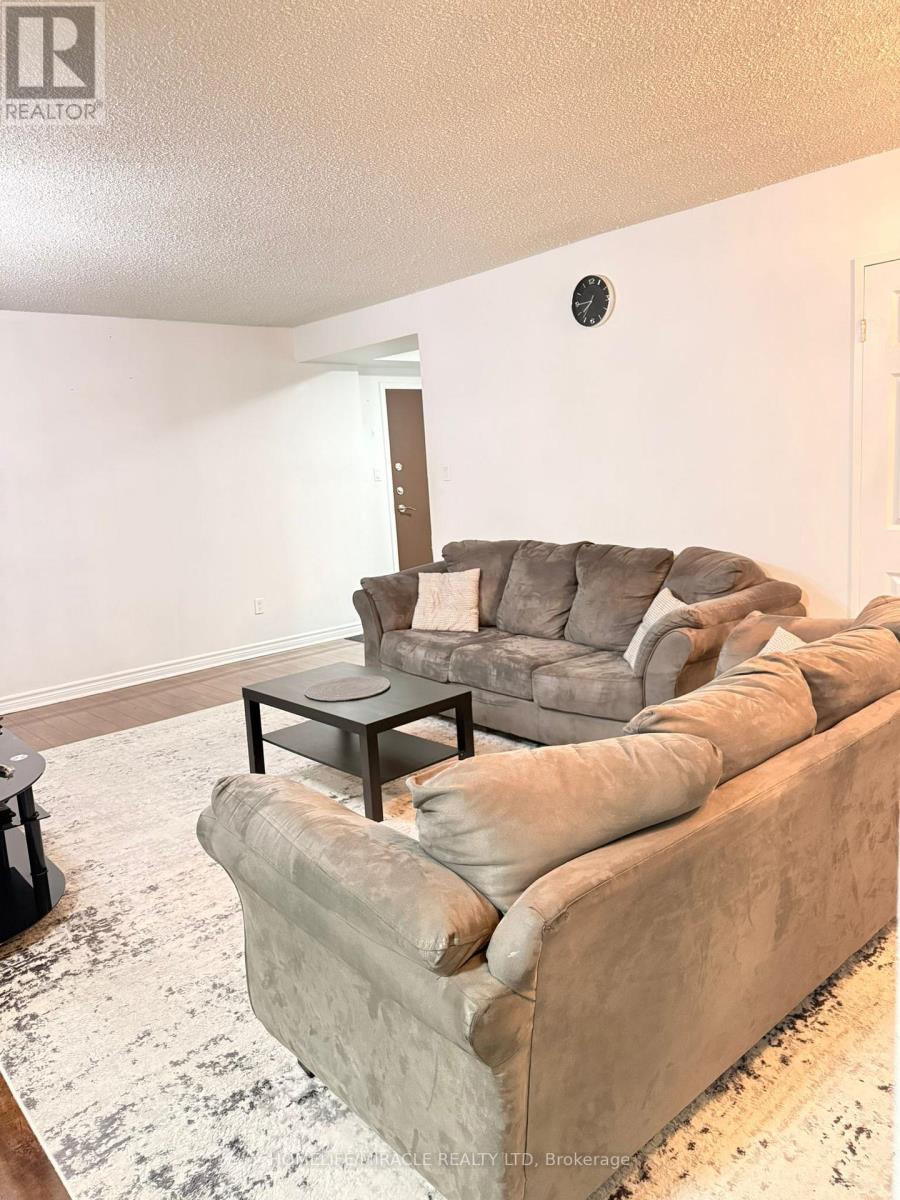 409 - 5 Lisa Street, Brampton, Ontario  L6T 4T4 - Photo 3 - W12827790