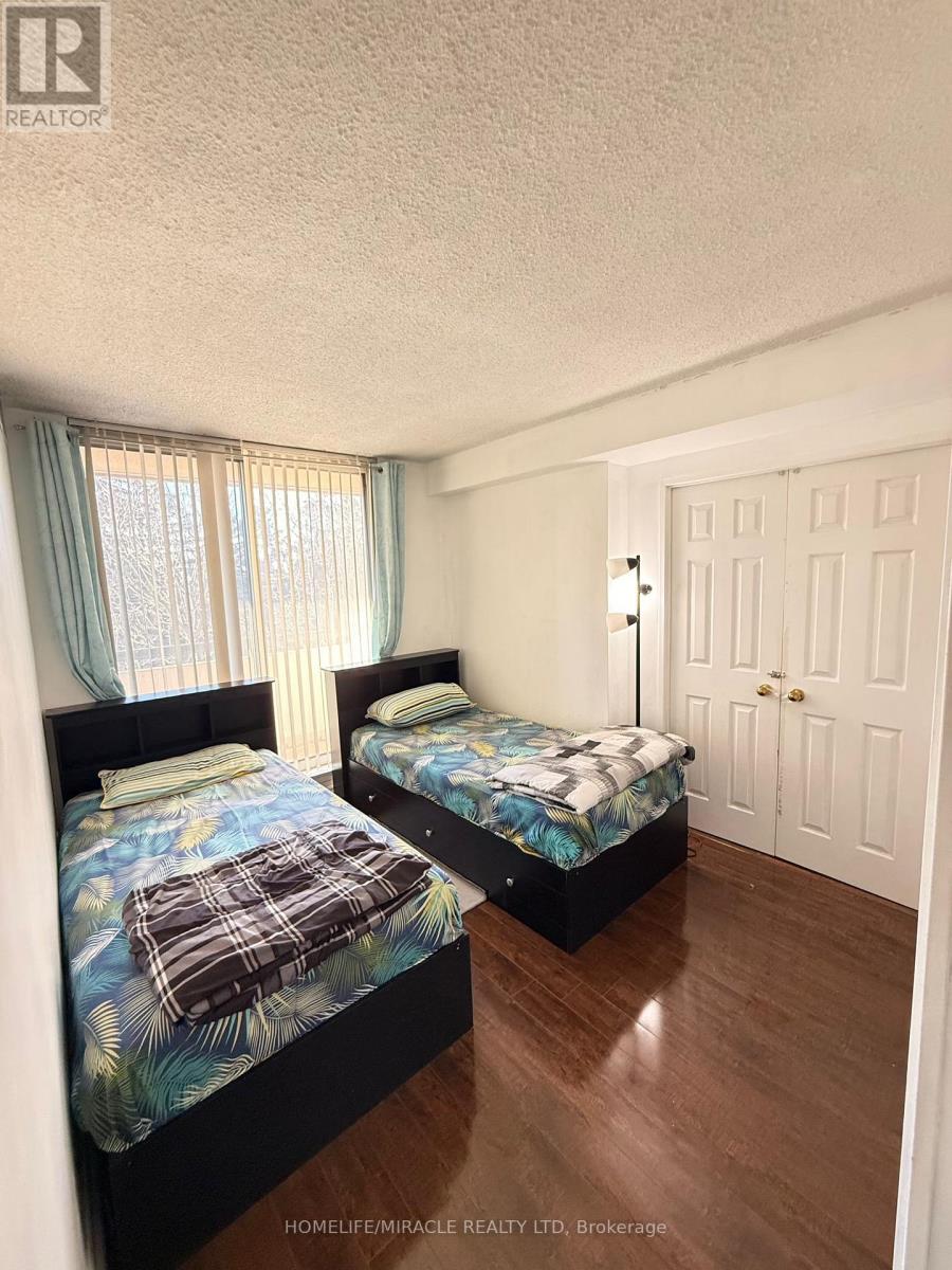 409 - 5 Lisa Street, Brampton, Ontario  L6T 4T4 - Photo 7 - W12827790