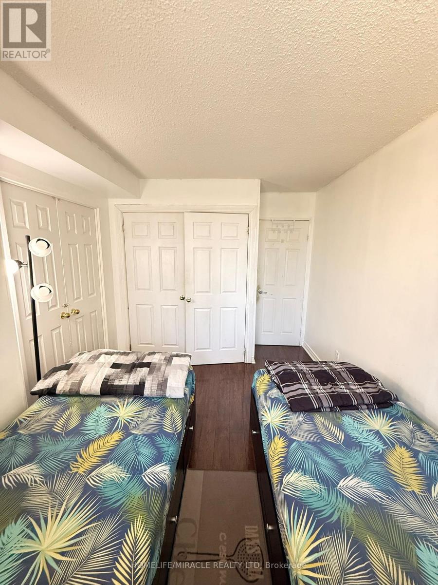 409 - 5 Lisa Street, Brampton, Ontario  L6T 4T4 - Photo 8 - W12827790