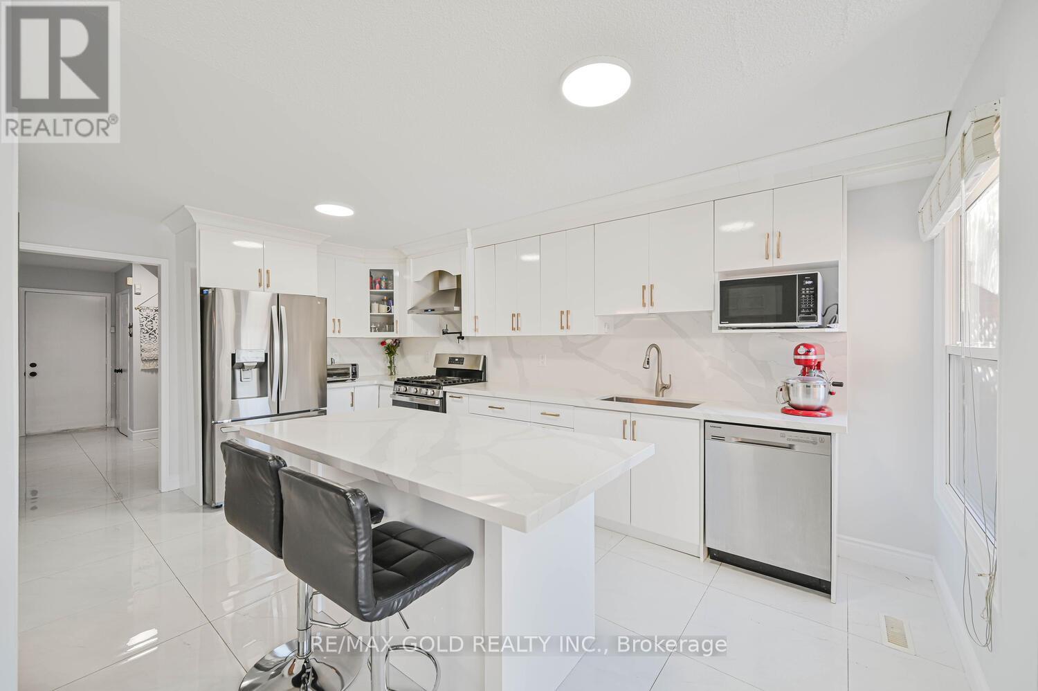 4455 Violet Road, Mississauga, Ontario  L5V 1K1 - Photo 10 - W12827794